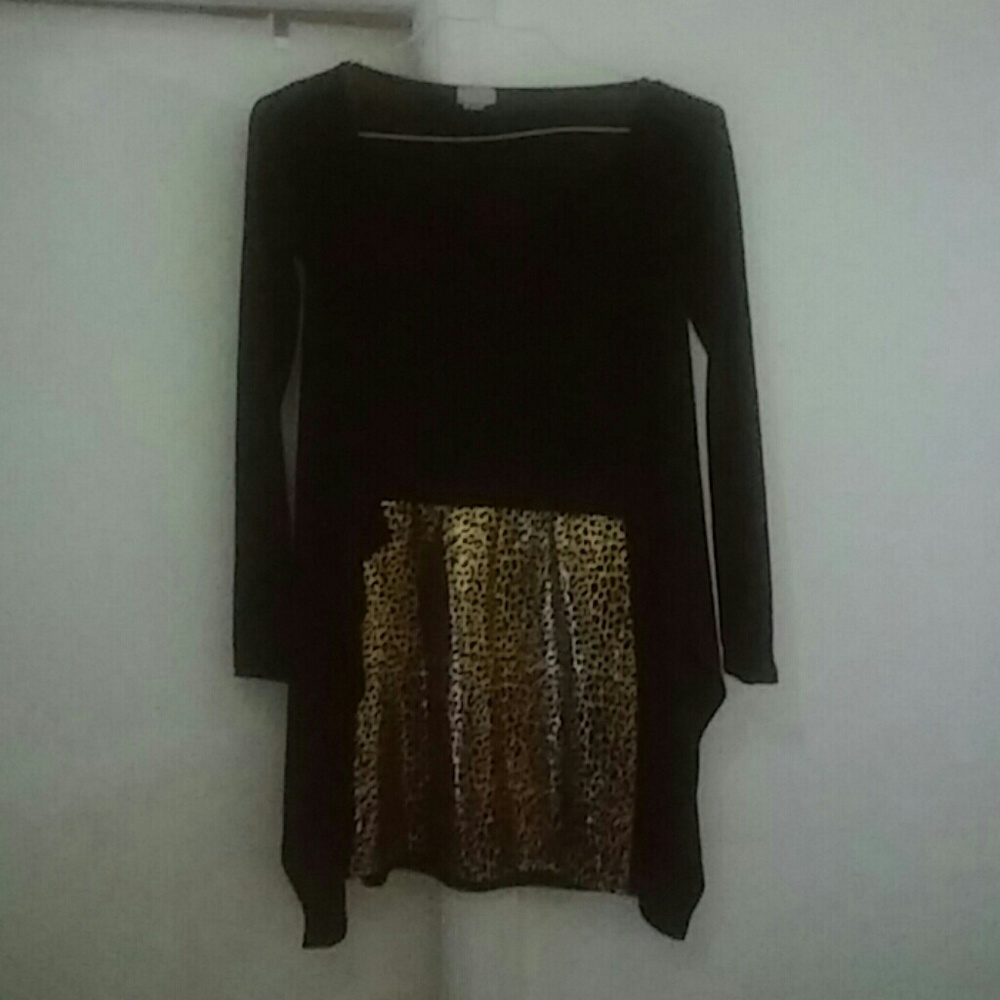 Gorgeous long-sleeve mini dress